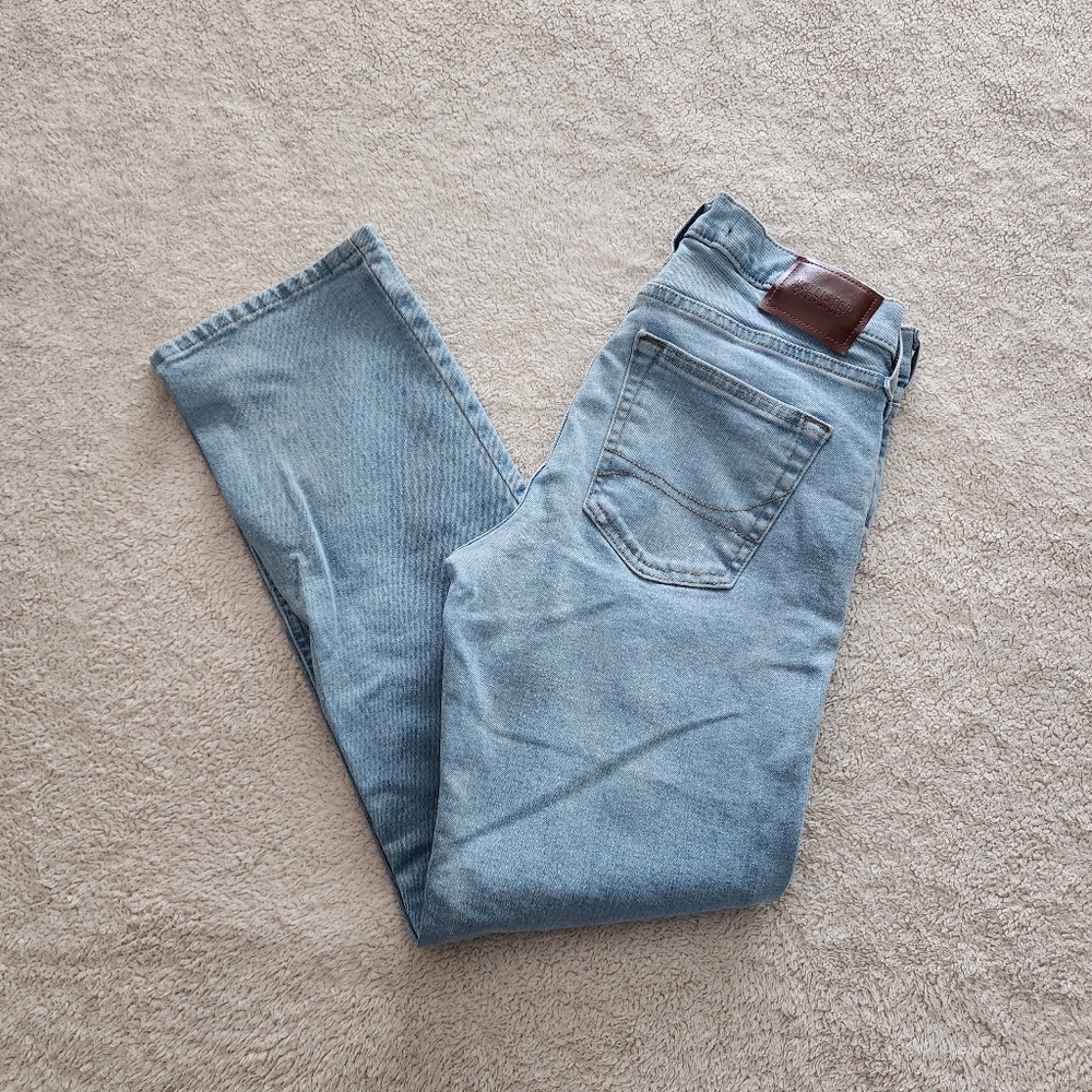 Hollister Straight-Leg Epic Flex Jeans, Men's Size 29x30, EUC - Light Wash